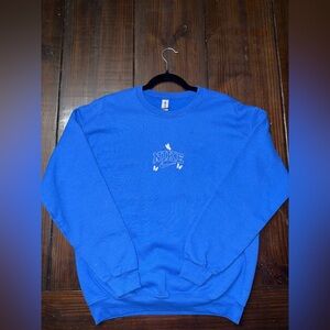 Nike Butterfly Logo Blue Embroidered Crewneck Sweatshirt M Pullover Indie Cozy